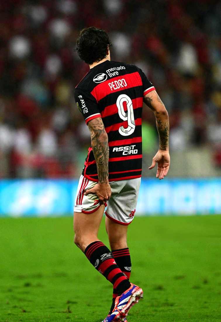 Pedro sentindo lesão pelo Flamengo - Foto: Divulgação